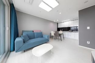 The Gangneung Ocean Stay Class7 Bed and Breakfast in South Korea