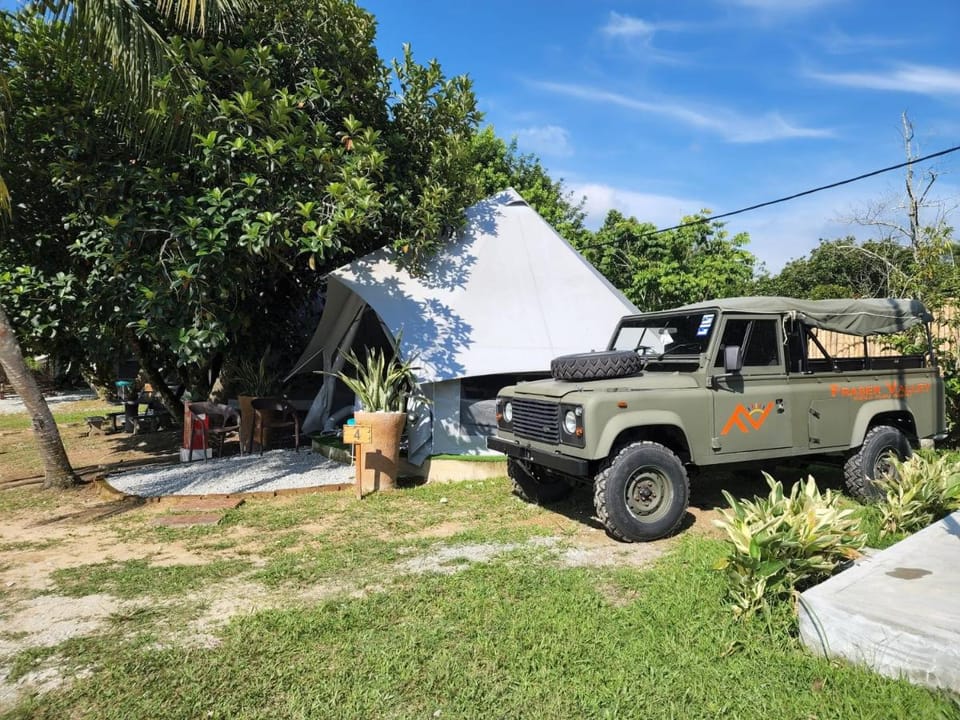 Inap Dusun Fraser Valley Kuala Kubu Bharu Luxury tent in Selangor, Malaysia