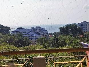 Cozy & Huge Seaview 2R2B at Teluk Kemang PD Apartment in Port Dickson