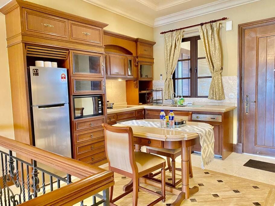 CasaDeRio DeluxRiverSuite Walk5minsToJonkerSt by HeyStay Management Apartment in Malacca