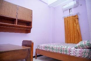 Homestay Kampung Inggris SYARIAH Vacation rental in East Java