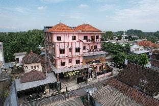 Homestay Kampung Inggris SYARIAH Vacation rental in East Java