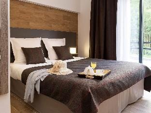 Alpine Comfort near Slopes Apartment in Chamonix