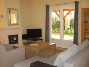 Villa in France with Garden  Barbecue Villa in Pays de la Loire