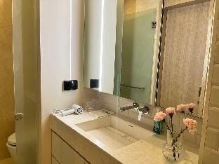 215素坤逸/Ekkamai/BTS/Gateway商场/顶层无边泳池/健身房 Apartment in Bangkok
