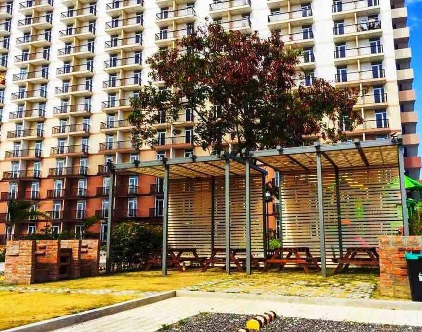 KH Rentals - Condo near Mactan Airport Apartment in Lapu-Lapu City
