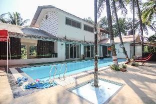 Pool River toch 5bhk Vila nr lonavla panvel mumbai Villa in Maharashtra