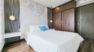 Hoang Huy Grand Tower Condo steps fr Vincom Plaza Apartment in Laos