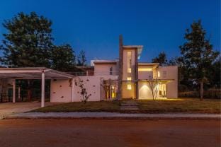 Golfing Twins Villa by StayJade|GardenRetreat|8BHK Villa in Bengaluru