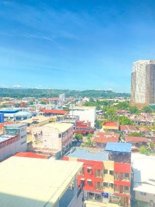 Ayala 1-Bedroom Condo @ heart of the City+WiFi Apartment in Cagayan de Oro