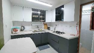 The House of Gallery Room 501 (Rooftop BBQ cost 50,000 KRW extra) Vacation rental in Daegu
