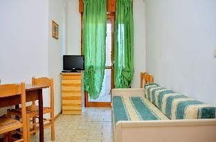 Cozy apartment with terrace in Bibione - By Beahost Rentals Apartment in Bibione