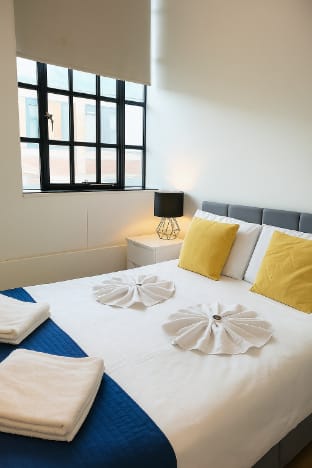 Still Life Chancery Lane Deluxe One Bedroom Flat Apartment in London Borough of Islington