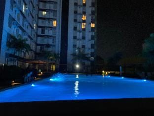 Studio Condo @Ayala Centrio Mall+Unli Wifi+Netflix Apartment in Cagayan de Oro
