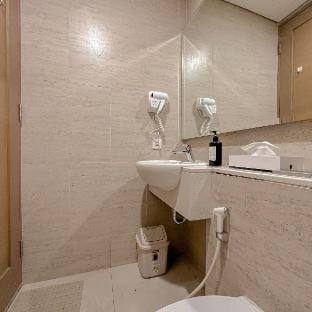 Studio, "West Jakarta Oasis" Netflix, Pool, Mall Apartment in Jakarta
