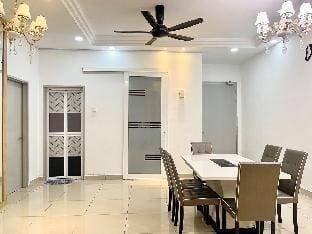 Sofia Homestay Putrajaya (muslim) Vacation rental in Putrajaya
