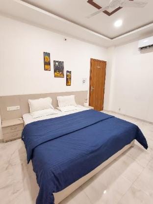 Staeg Mercury 1BHK 102 Apartment in India