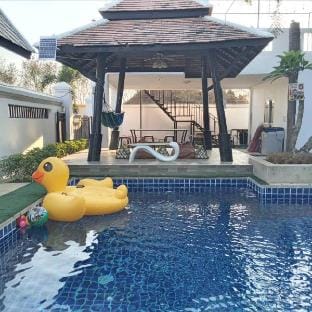 Pattaya 6 Bedroom pool villa  Villa in Pattaya City