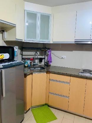 Studio 8th FL w/ Balcony across Terminal 3 Airport Apartment in Pasay