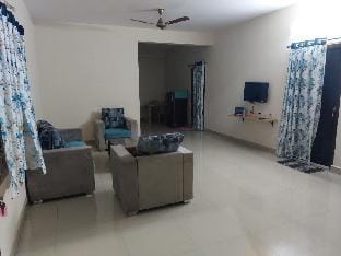 Spacious Cozy City Center 2bhk Service Apartments Apartment in Hyderabad