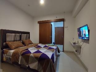 Studio Room STD Grand Kamala Lagoon By MITRA PRO Apartment in West Java
