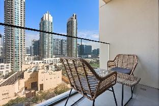 Burj Royale 1BR with Balcony | Pool, Gym, Wifi Vacation rental in Dubai
