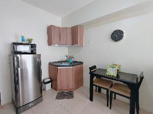 Executive Studio w/balcony @Serin West O935363523O Apartment in Tagaytay