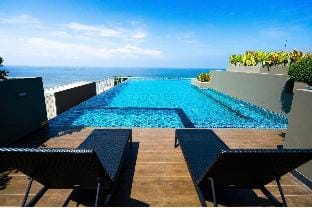 The Blu X grand suite sea view Apartment in Chon Buri Changwat
