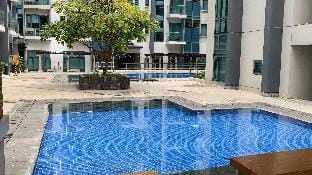 Studio Ground FL + Balcony near Terminal 3 Airport Apartment in Pasay