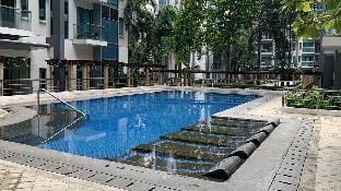 Studio 5O FL w/ Balcony across Terminal 3 Airport Apartment in Pasay