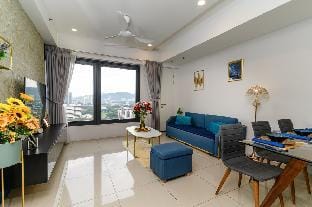 218MacalisterSkyHome@CentralOfGeorgetown 2carpark Apartment in George Town