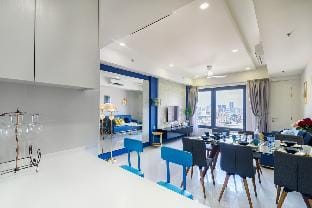 218MacalisterSkyHome@CentralOfGeorgetown 2carpark Apartment in George Town