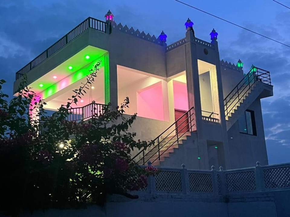 Govardhan villas Guest House & Farm Stay  Vacation rental in Rajasthan