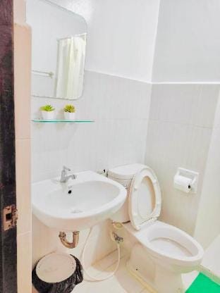 Mesaverte Condotel Near SM Robinson Centrio Apartment in Cagayan de Oro