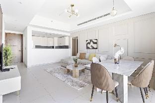 Burj Khalifa Proximity | Extra Single Guestroom Vacation rental in Dubai