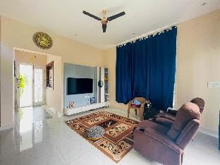Sumann - The Westcroft View Villa in Kerala