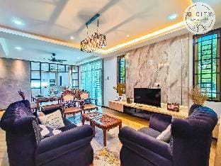 Two-Nine Muslim Villa by RR JBcity Vacation rental in Johor Bahru