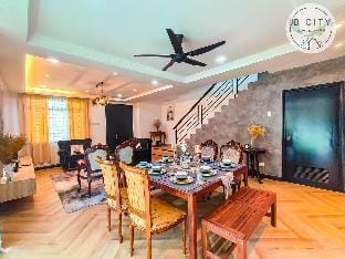 Two-Nine Muslim Villa by RR JBcity Vacation rental in Johor Bahru