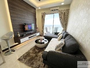 Unique Seaview Cozy Stay 2 bedroom / High Floor Apartment in Malacca