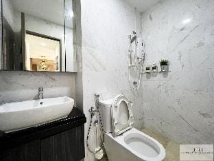 Melaka Super High Building View Coziness Stay Apartment in Malacca