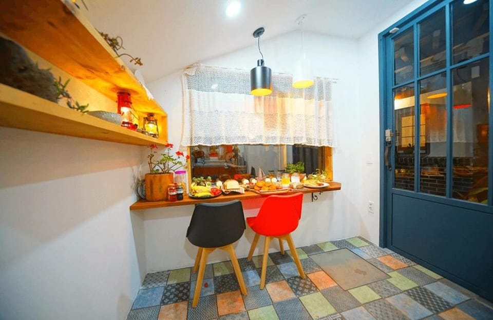 Jeonju Hanok Village Hanok Geugot Pension Bed and Breakfast in South Korea