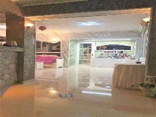 Beautiful and Spacious Room near Cretan Sea Apartment in Piskopiano