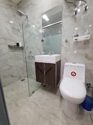 The Kings Hotel Apartment in Delhi