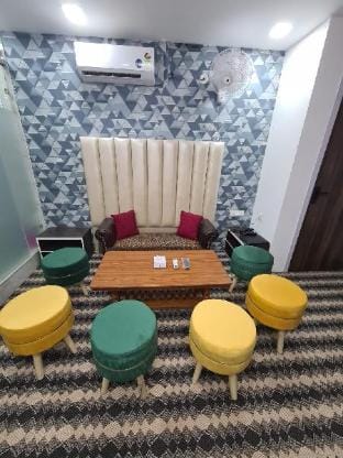 The Kings Hotel Apartment in Delhi