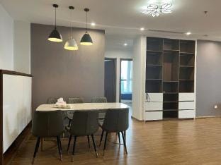Vinhome Skylake 4 phòng ngủ Apartment in Laos