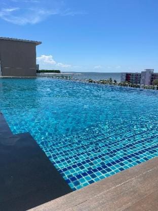 Sunrise Good View @ The BluX Bangseng Apartment in Chon Buri Changwat