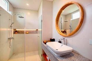 Luxury 1 BR Private Pool Villa #YN1 Villa in North Kuta