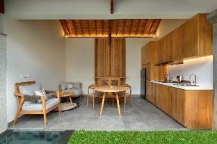 Luxury 1 BR Private Pool Villa #FN1  Villa in North Kuta