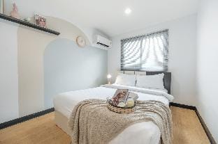 Spacious 4BRTownhouse|BTS Onnut|10 Guests|Parking Vacation rental in Bangkok