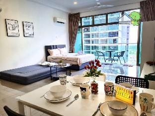 Studio corner lot balconyPalazio Vacation rental in Johor Bahru